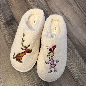 Aerie Grinch Slippers